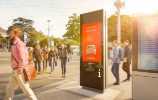 The image shows an eCity panel at Bürkliplatz